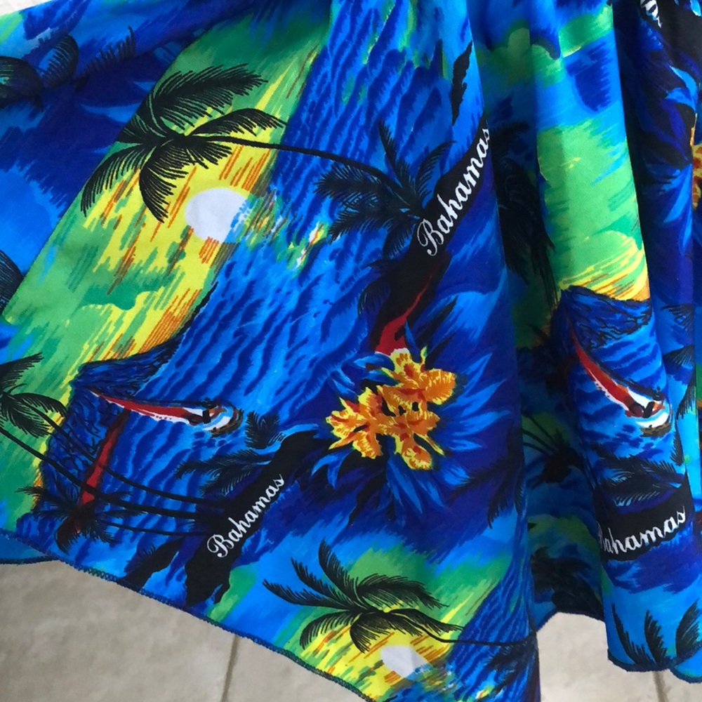 Toddler flow Bahamas dress - Picture 2 of 3
